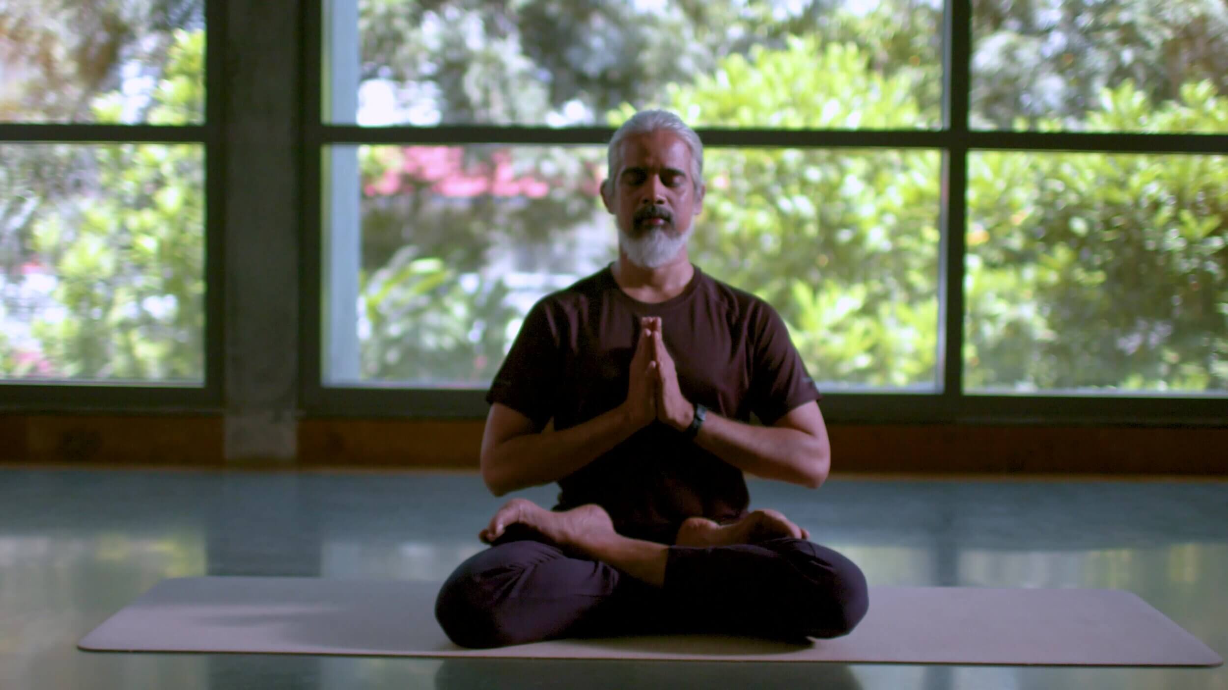25-minute energising yoga flow by Sanchia Legister