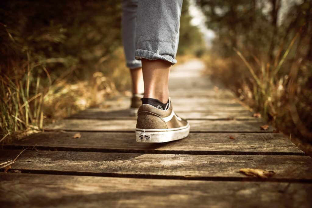 How Mindful Walking Can Be Meditative