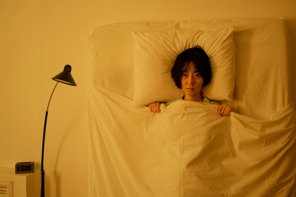 Why 3 AM stress destroys your sleep – and how to combat it