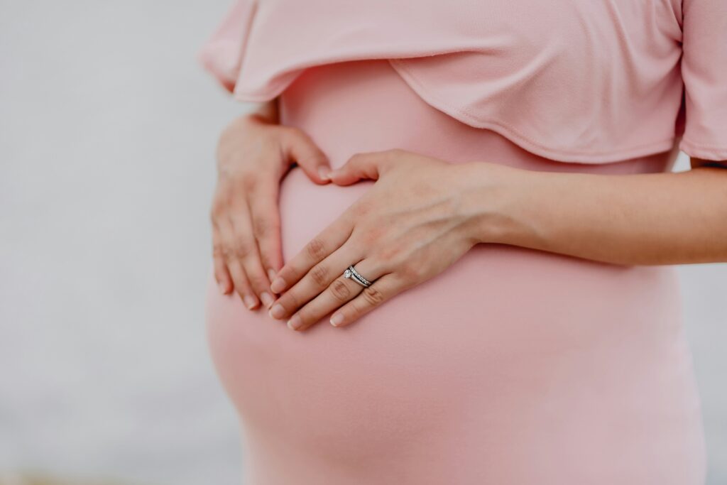 Preeclampsia Symptoms: Early Warning Signs in Pregnancy